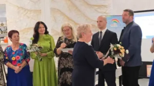 Mai mulți dascăli bihoreni au fost premiați pentru activitatea la catedră-139