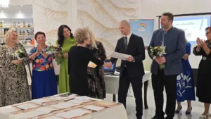 Mai mulți dascăli bihoreni au fost premiați pentru activitatea la catedră-143