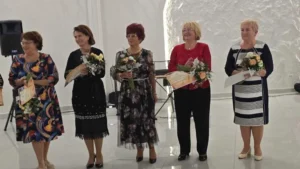 Mai mulți dascăli bihoreni au fost premiați pentru activitatea la catedră-149