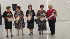 Mai mulți dascăli bihoreni au fost premiați pentru activitatea la catedră-161