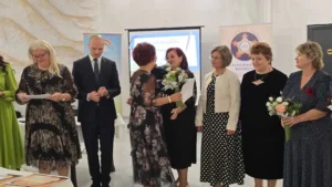 Mai mulți dascăli bihoreni au fost premiați pentru activitatea la catedră-179