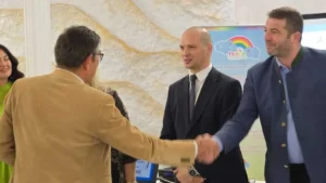 Mai mulți dascăli bihoreni au fost premiați pentru activitatea la catedră-188