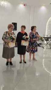Mai mulți dascăli bihoreni au fost premiați pentru activitatea la catedră-192