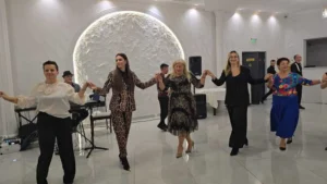 Mai mulți dascăli bihoreni au fost premiați pentru activitatea la catedră-214