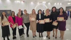 Mai mulți dascăli bihoreni au fost premiați pentru activitatea la catedră-228