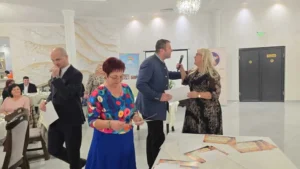 Mai mulți dascăli bihoreni au fost premiați pentru activitatea la catedră-236