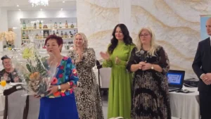 Mai mulți dascăli bihoreni au fost premiați pentru activitatea la catedră-256