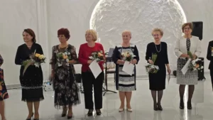 Mai mulți dascăli bihoreni au fost premiați pentru activitatea la catedră-277