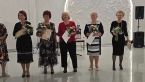 Mai mulți dascăli bihoreni au fost premiați pentru activitatea la catedră-285