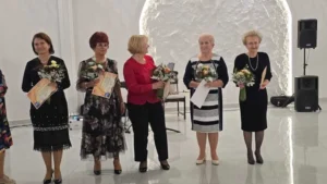 Mai mulți dascăli bihoreni au fost premiați pentru activitatea la catedră-290