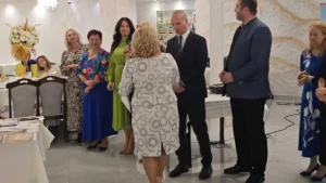 Mai mulți dascăli bihoreni au fost premiați pentru activitatea la catedră-293