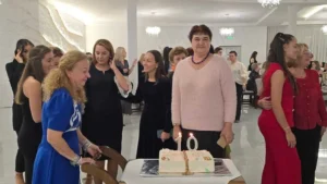 Mai mulți dascăli bihoreni au fost premiați pentru activitatea la catedră-319