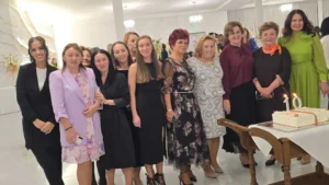 Mai mulți dascăli bihoreni au fost premiați pentru activitatea la catedră-320