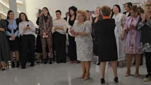 Mai mulți dascăli bihoreni au fost premiați pentru activitatea la catedră-348