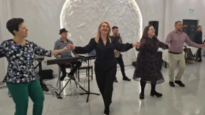 Mai mulți dascăli bihoreni au fost premiați pentru activitatea la catedră-374