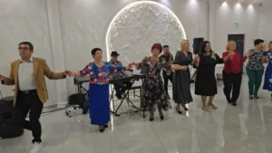 Mai mulți dascăli bihoreni au fost premiați pentru activitatea la catedră-381