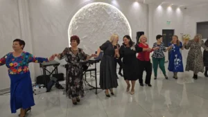 Mai mulți dascăli bihoreni au fost premiați pentru activitatea la catedră-388