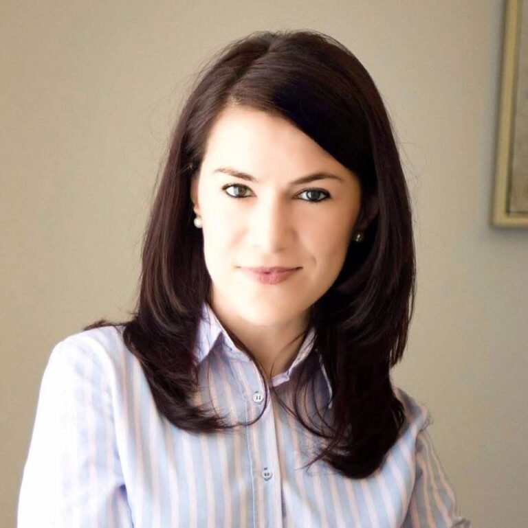 Psihoterapeut Monica Popa: „Nu trebuie să fii perfectă ca să fii o mamă extraordinară”