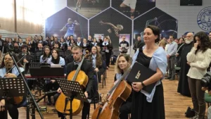Universitatea din Oradea a deschis noul an pe acordurile propriului imn-127