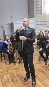 Universitatea din Oradea a deschis noul an pe acordurile propriului imn-128