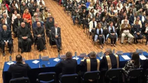 Universitatea din Oradea a deschis noul an pe acordurile propriului imn-13