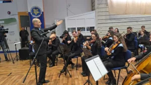 Universitatea din Oradea a deschis noul an pe acordurile propriului imn-137