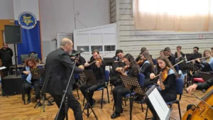 Universitatea din Oradea a deschis noul an pe acordurile propriului imn-138