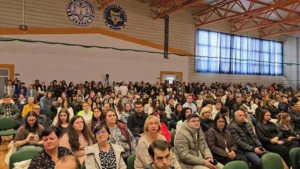 Universitatea din Oradea a deschis noul an pe acordurile propriului imn-139