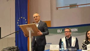 Universitatea din Oradea a deschis noul an pe acordurile propriului imn-14