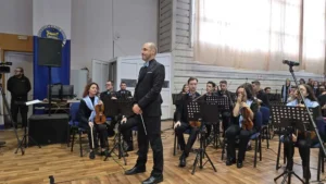 Universitatea din Oradea a deschis noul an pe acordurile propriului imn-151