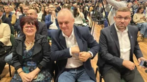 Universitatea din Oradea a deschis noul an pe acordurile propriului imn-152