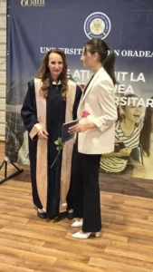 Universitatea din Oradea a deschis noul an pe acordurile propriului imn-160