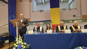 Universitatea din Oradea a deschis noul an pe acordurile propriului imn-17