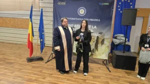 Universitatea din Oradea a deschis noul an pe acordurile propriului imn-182