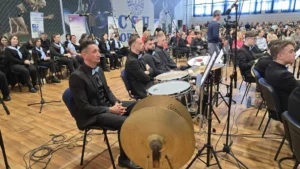 Universitatea din Oradea a deschis noul an pe acordurile propriului imn-19