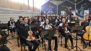 Universitatea din Oradea a deschis noul an pe acordurile propriului imn-190