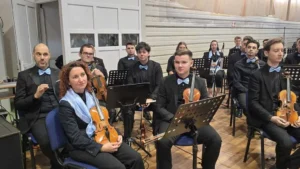 Universitatea din Oradea a deschis noul an pe acordurile propriului imn-191