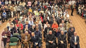 Universitatea din Oradea a deschis noul an pe acordurile propriului imn-212
