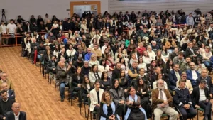 Universitatea din Oradea a deschis noul an pe acordurile propriului imn-230