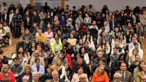 Universitatea din Oradea a deschis noul an pe acordurile propriului imn-235