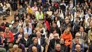 Universitatea din Oradea a deschis noul an pe acordurile propriului imn-236