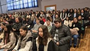 Universitatea din Oradea a deschis noul an pe acordurile propriului imn-44