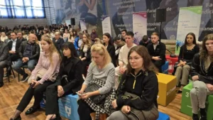 Universitatea din Oradea a deschis noul an pe acordurile propriului imn-50