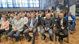 Universitatea din Oradea a deschis noul an pe acordurile propriului imn-52