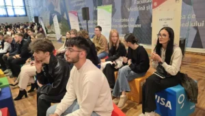 Universitatea din Oradea a deschis noul an pe acordurile propriului imn-54