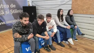 Universitatea din Oradea a deschis noul an pe acordurile propriului imn-58