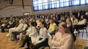 Universitatea din Oradea a deschis noul an pe acordurile propriului imn-59