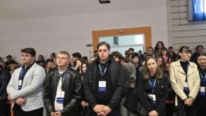 Universitatea din Oradea a deschis noul an pe acordurile propriului imn-66