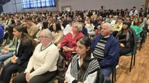 Universitatea din Oradea a deschis noul an pe acordurile propriului imn-75