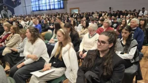 Universitatea din Oradea a deschis noul an pe acordurile propriului imn-77